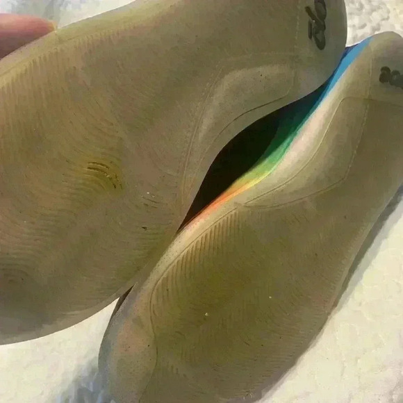 Clove Sneaker  W10 M8.5Black Rainbow Sneakers Healthcare Nurse Pride Colorful - Picture 9 of 10